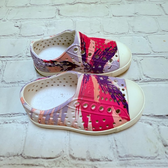 Natives - Picture 2 of 7